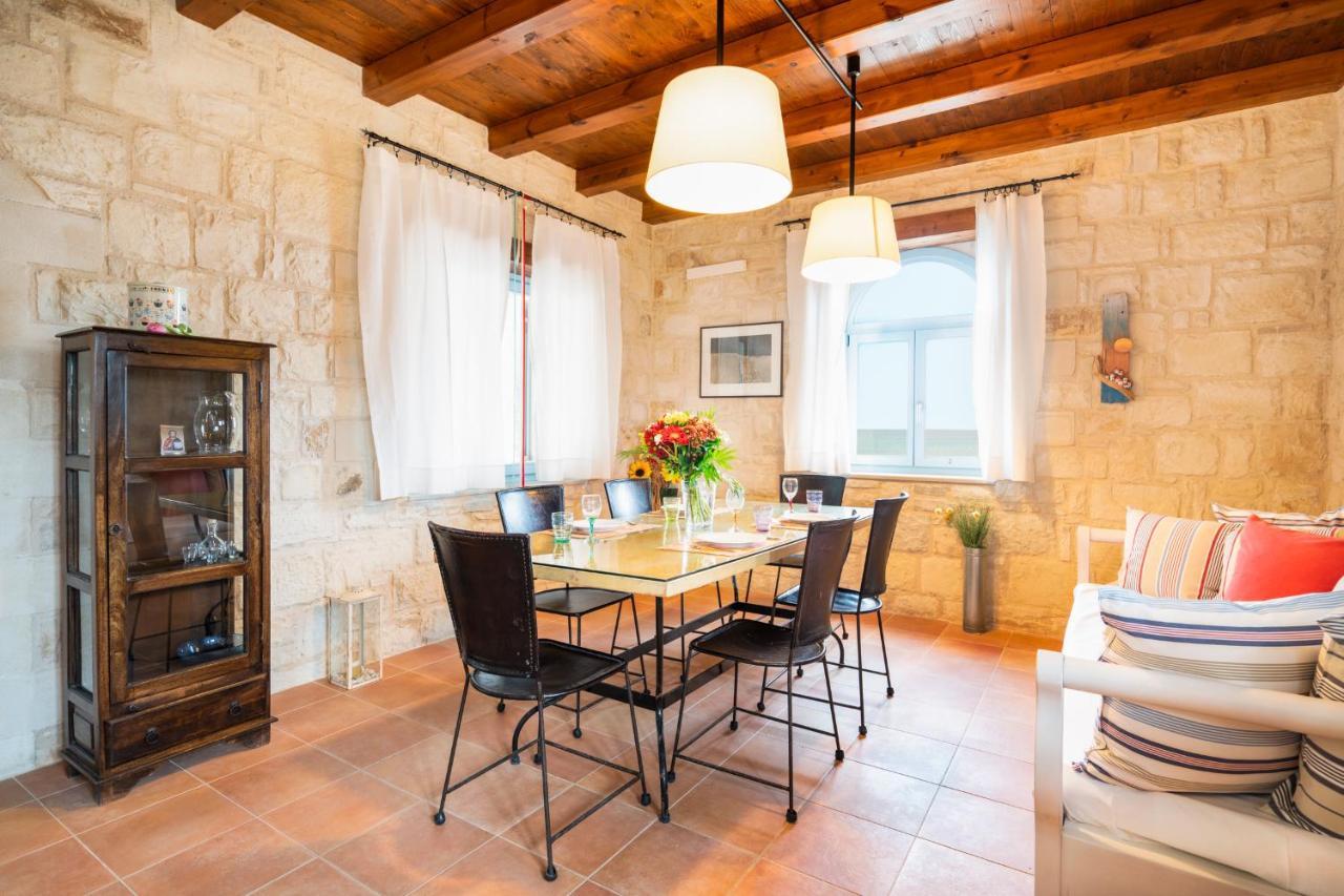 Beachfront Villa Turquoise With Private Pool, Bbq And Ping Pong Table La Canea Esterno foto